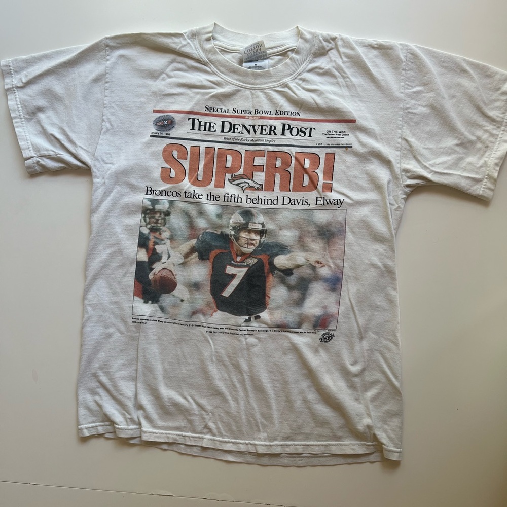 Vintage Denver Broncos Graphic T-Shirt